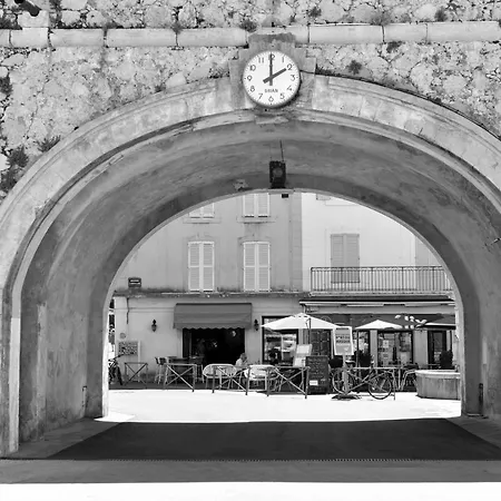 La Taulissa Apartament Antibes